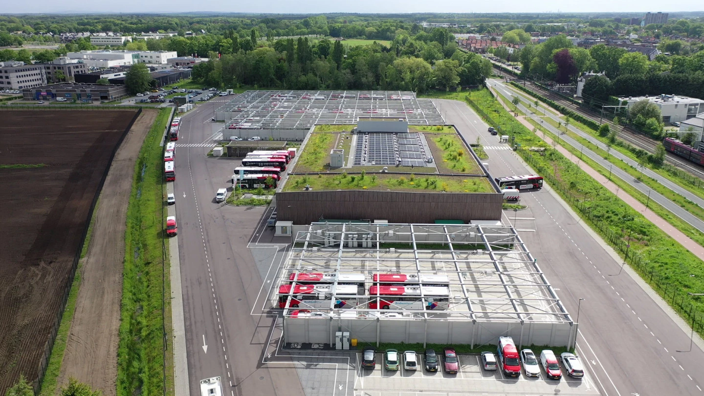 Busremise helicopterview